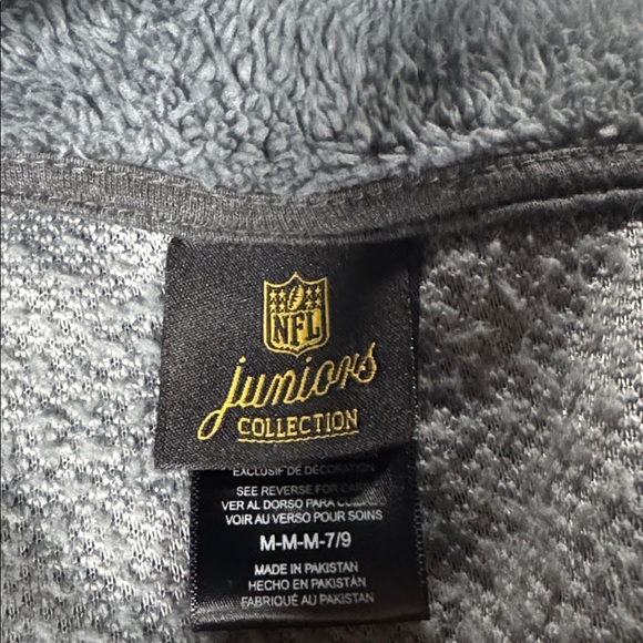 Cozy Gray Fleece Jacket - Picture 4 of 4